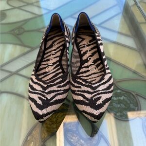 RARE Retired Rothy's Zebra Points Size 6.5
